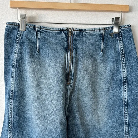 Pilcro Kick Mid-Rise Wide-Leg Jeans 29